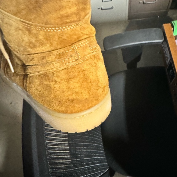 Retro Jordan 1 highs - Picture 3 of 10